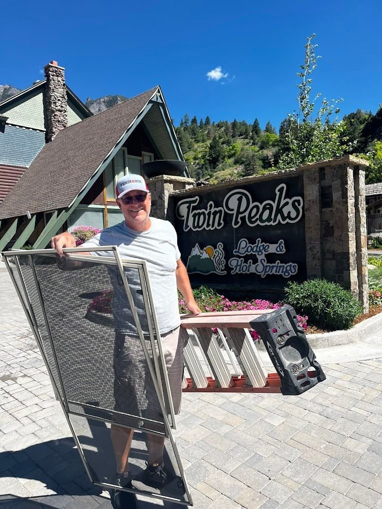 Commercial screen job at Twin Peaks Lodge